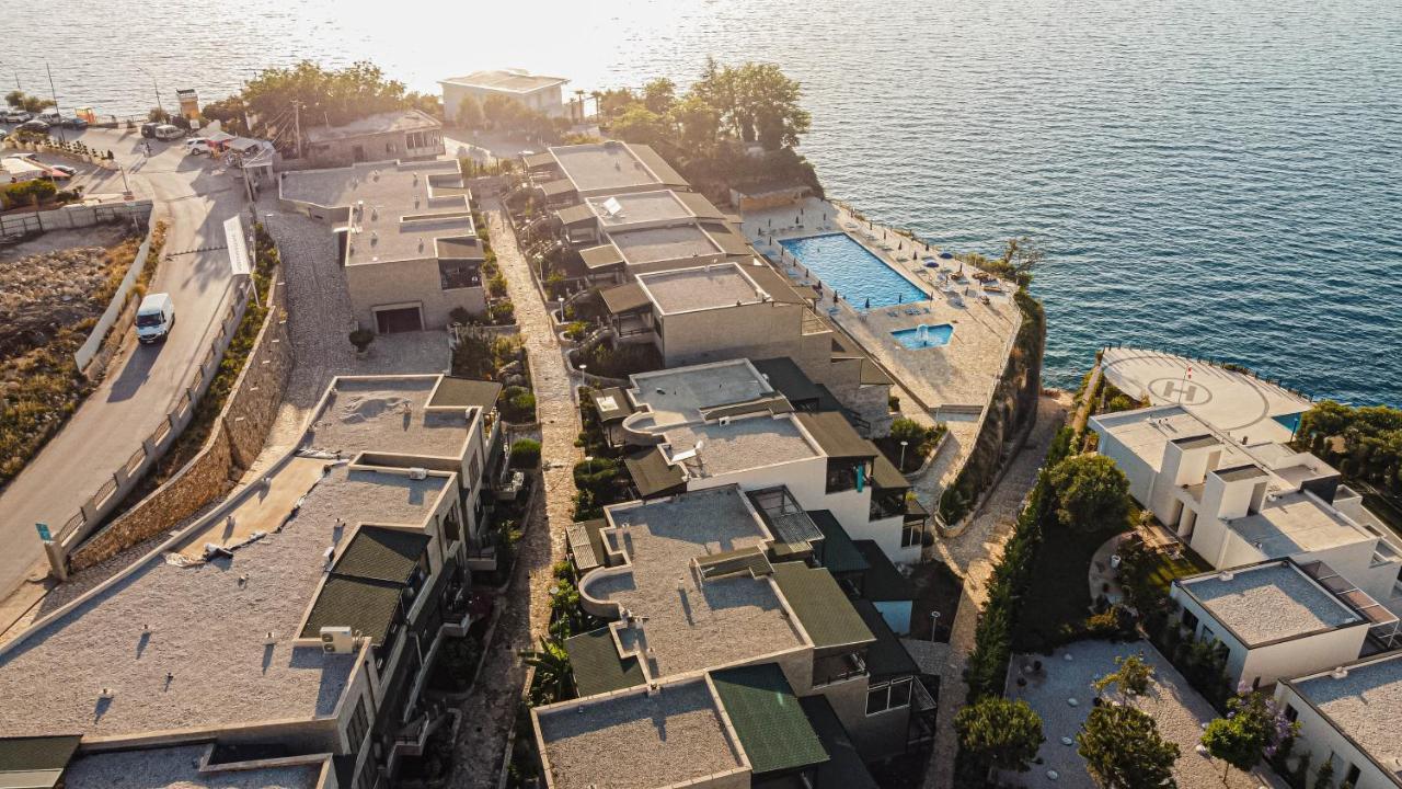 Villa Amos At Aquamarine Residence Vlore Exterior photo